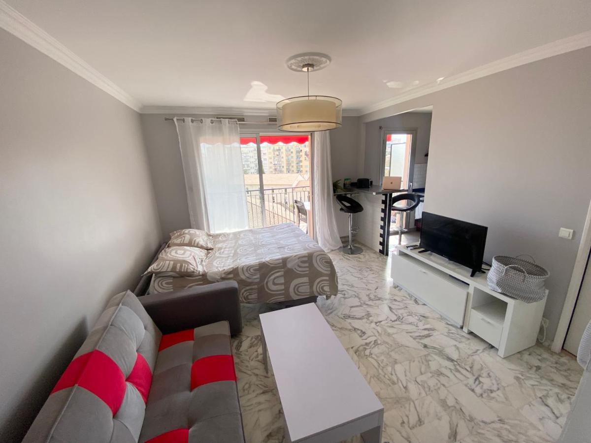 Stylish Modern Beach Studio Nice Luaran gambar