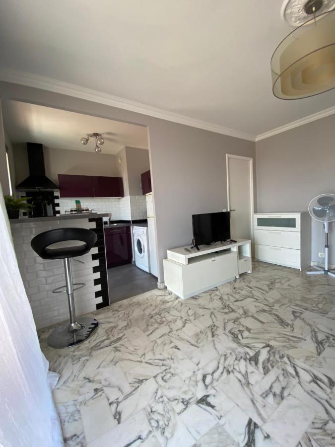 Stylish Modern Beach Studio Nice Luaran gambar