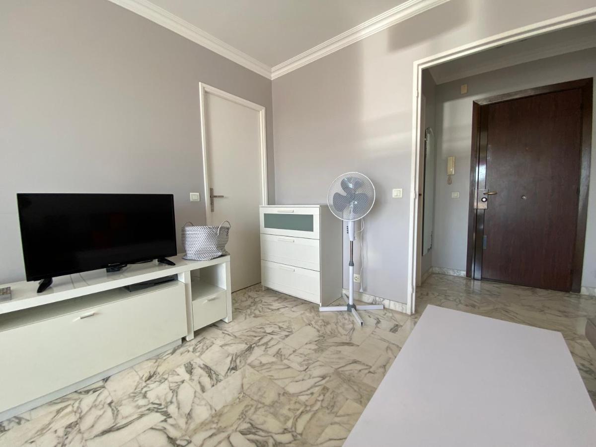 Stylish Modern Beach Studio Nice Luaran gambar